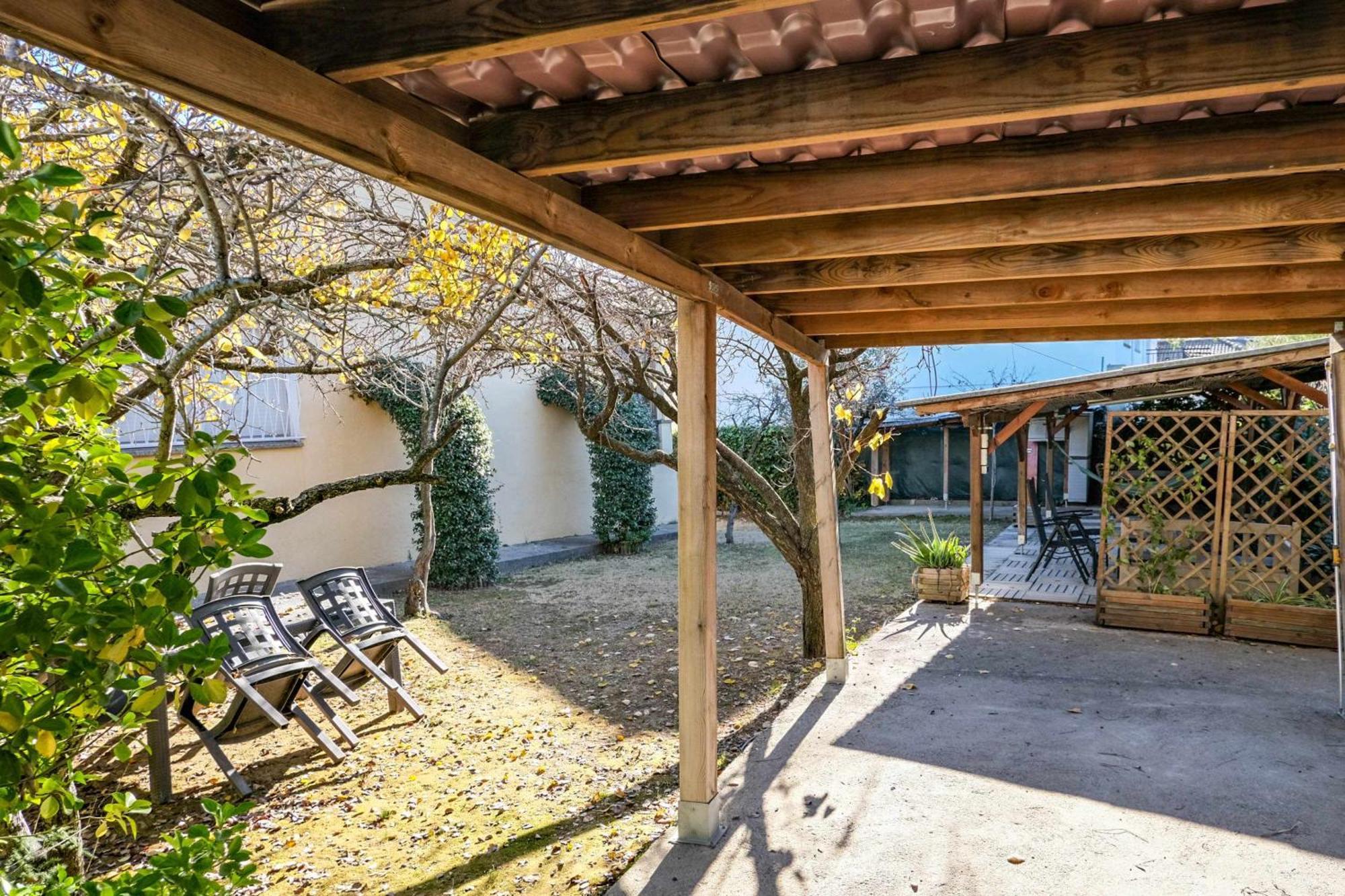 Can Camps Besalu Casa Planta Baja Con Jardin Kültér fotó
